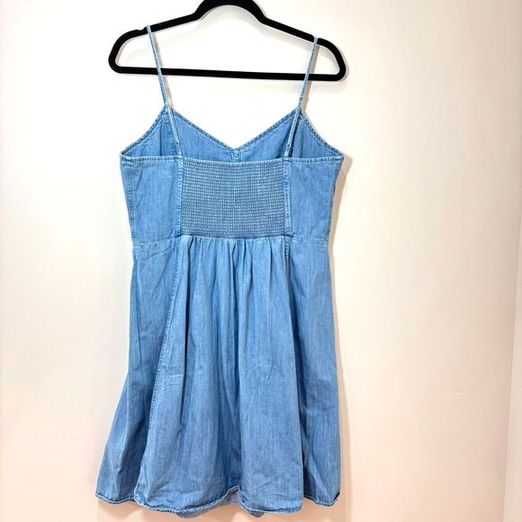 Gap Blue Chambray Denim Strappy Mini Dress 12 Smocked Fit Flare Sweetheart City - Picture 5 of 9